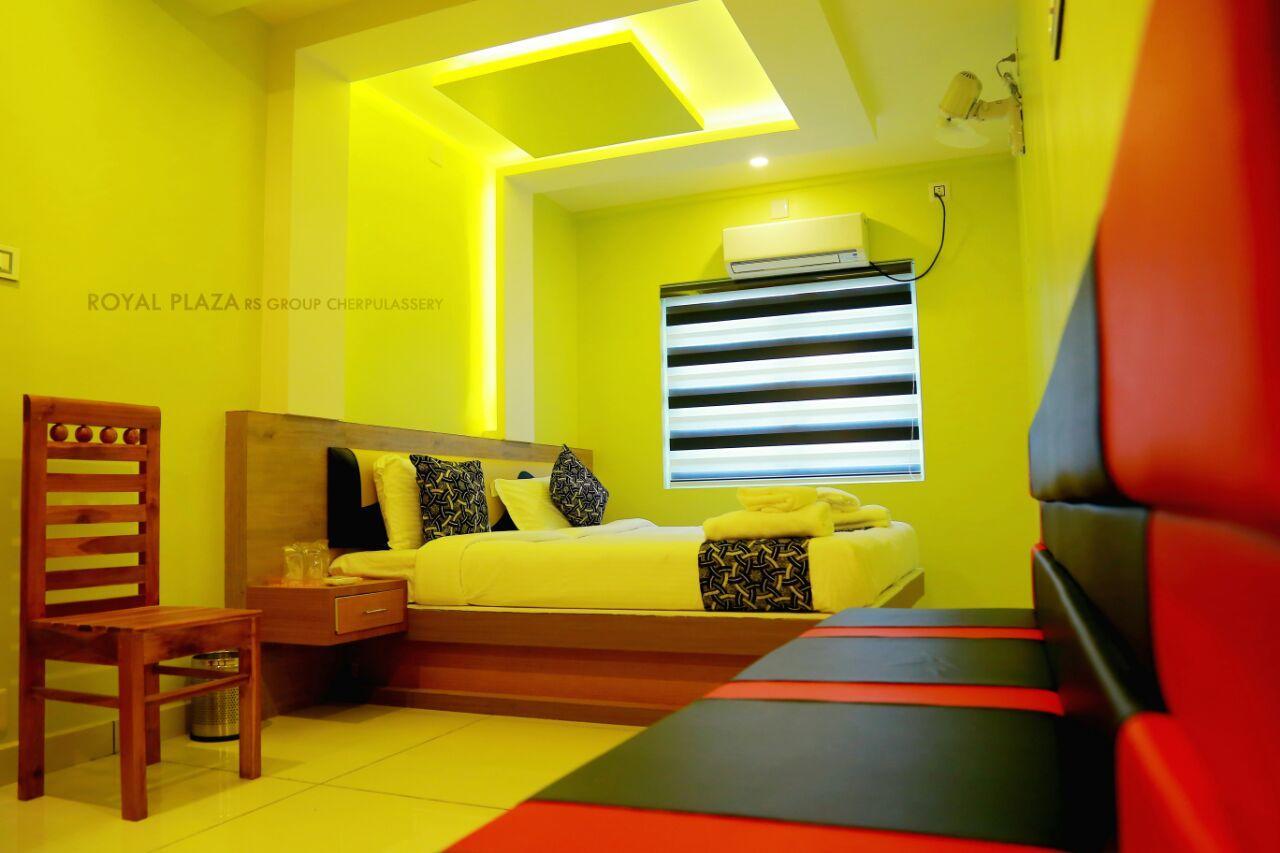 Отель Royal Plaza Residency Cheruppulasseri Экстерьер фото